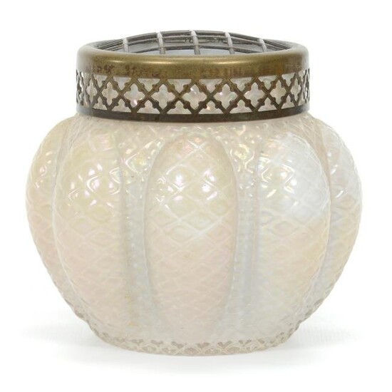 Vase, Unmarked Kralik Art Glass