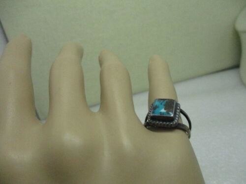 Vintage Sterling Silver Southwestern Turquoise Ring