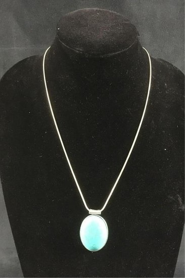 Vintage Turquoise Oval Pendant Necklace