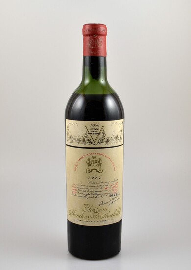 1 rare bottle 1945 Chateau Mouton Rothschild,...