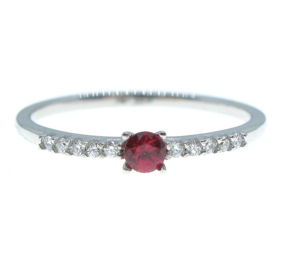 14 KT white solid gold ring set with Ruby and...