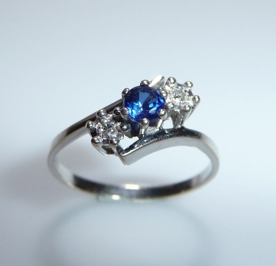 14 kt. White gold - Ring - 0.30 ct Sapphire - Diamonds