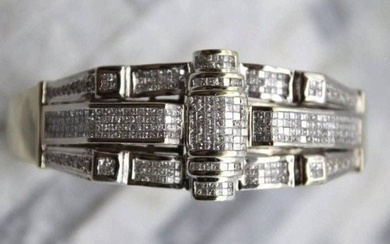 14KT White Gold and Diamonds Bracelet 62.7 gram 5.31 CT Diamonds