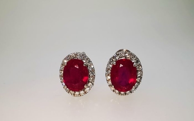 18 kt. White gold - Earrings - 5.20 ct Ruby - Diamonds