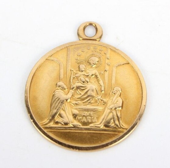 18K YELLOW GOLD VIRGIN MARY & CHILD COIN PENDANT