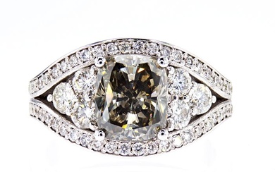 3.53 Ct. t.w. Cushion Diamond Ring - 18 kt. White gold - Ring Diamond