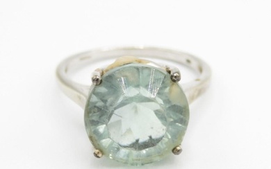 9ct white gold fluorite solitaire ring (4.2g) Size O
