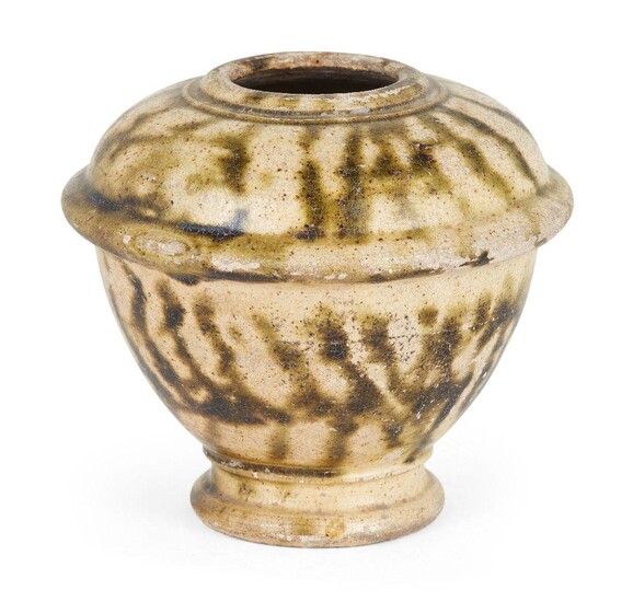 A Chinese pottery Changsha water pot, Tang dynasty, decorated with streaks of green under a clear glaze, 6.8cm high