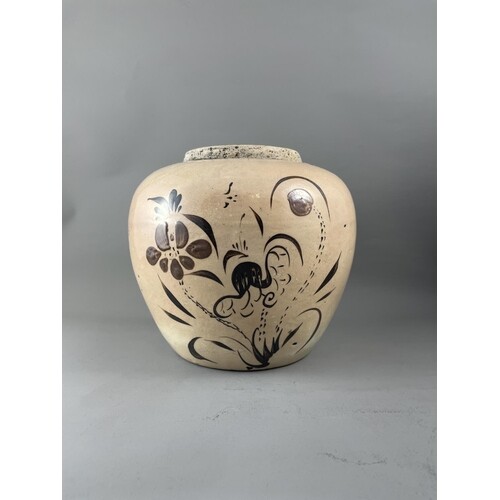 A Cizhou style Jar, c. 1900H: 17.5cm A Cizhou style Jar, c....