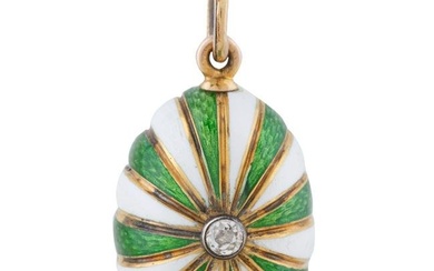 A FABERGE GOLD AND ENAMEL EGG PENDANT BY HENRIK WIGSTROM, ST. PETERSBURG, 1896-1908