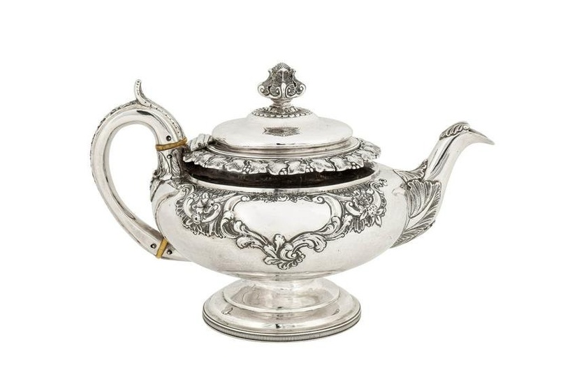 A George IV Scottish sterling silver teapot, Edinburgh 1825 by William Marshall
