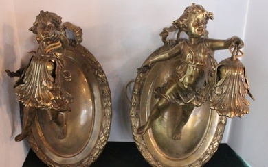 A PAIR OF AIRBORNE PUTTO FIGURAL WALL SCONCE LIGHTS