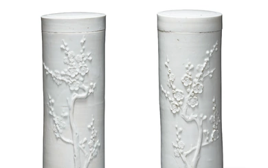A PAIR OF DEHUA TALL CYLINDRICAL JARS AND COVERS CHINA, 19TH CENTURY