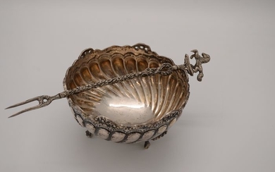 A bowl and fork for serving cheese cubes - .900 silver - Belgium - late 19th/early 20th century