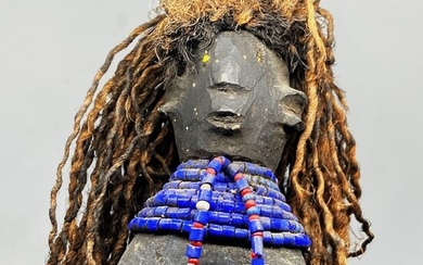 Ancient African fertility dolls (2) - Wood, leather, glass beads, vegetable material - Ikoku - Turkana - Kenya
