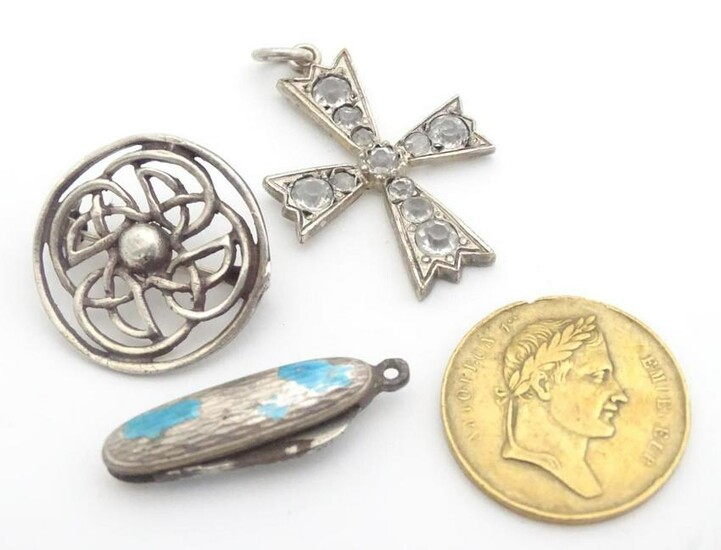 Assorted items including a silver brooch hallamrked