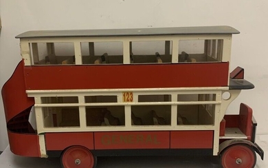 Autobus londonien à impériale GÉNÉRAL Ligne... - Lot 93 - Lynda Trouvé
