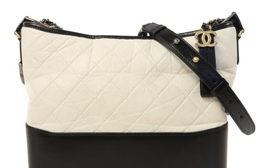 CHANEL Quilted CC Gabrielle Chain Shoulder Bag Leather White/Black