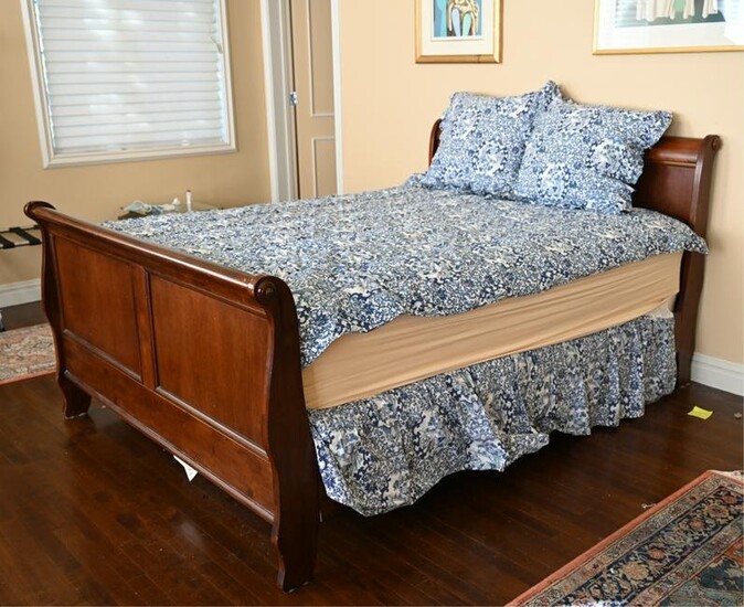 CONTEMPORARY WOOD SLEIGH BED FRAME
