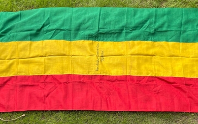 [ETHIOPIE] : Un drapeau national de l'Éthiopie datant de la Seconde Guerre mondiale (mesurant 108...