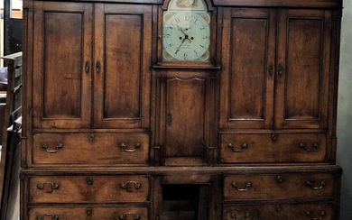 (-), Engels eiken kabinet met ingebouwde klok, laden...
