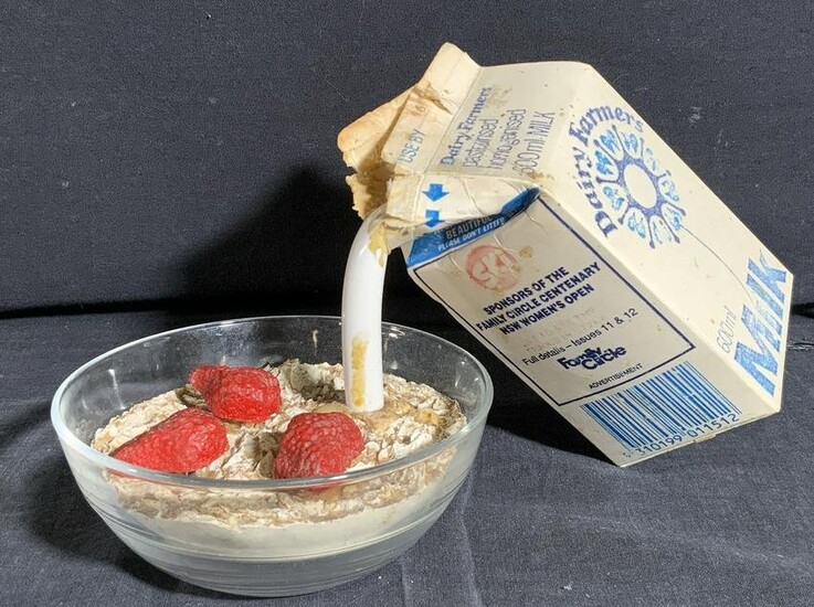 FROZEN MOMENTS Vintage Oatmeal & Milk Artwork