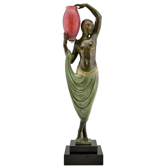 Fayral (Pierre Le Faguays) - Max Le Verrier - Lamp in Art Deco style standing nude with vase