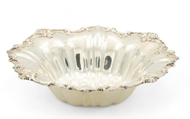Frank Whiting (American) Sterling Silver Centerpiece Bowl, Ca. 1930, H 3" Dia. 11.5" 17.4t oz