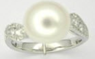 Freshwater Pearl And Diamond Ring In 14k White Gold