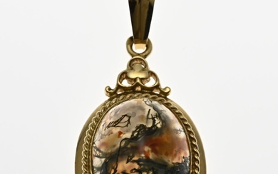 Gold pendant with moss agate