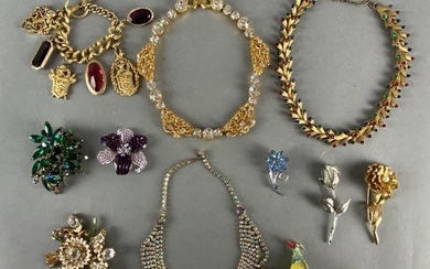 Group of 13 Vintage Costume Jewelry Items