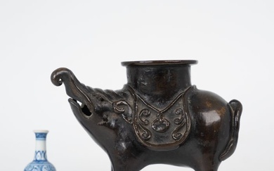 Incense burner - Bronze - Large standing Elephant with curly tail -Bronze Censer - China - Ming Dynasty (1368-1644)