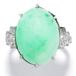 JADE AND DIAMOND DRESS RING in white gold or platinum