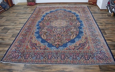 Kirman - Carpet - 330 cm - 220 cm