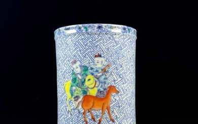 Made in the Qianlong Period of the Qing Dynasty. Blue and white Doucai brush holder