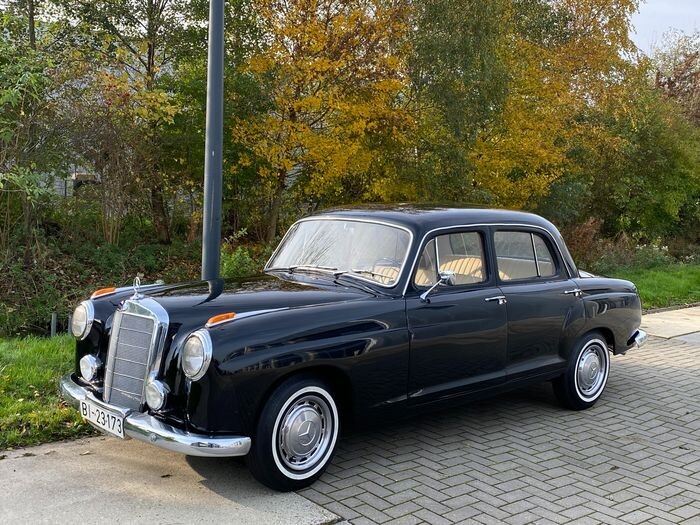 Mercedes-Benz - 220A Ponton - 1956
