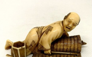 Okimono of Superb Quality - Ivory - Japan - Meiji period (1868-1912)