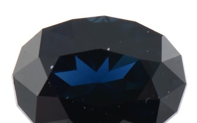 Oval fancy-shape sapphire, 1.45ct