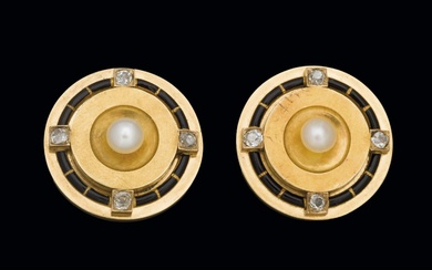 Pair of gold buttons France circa 1900