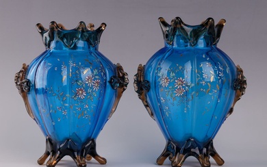 Paire de vases en verre de style japonais, attribués à Auguste Jean, vers 1900, verre...