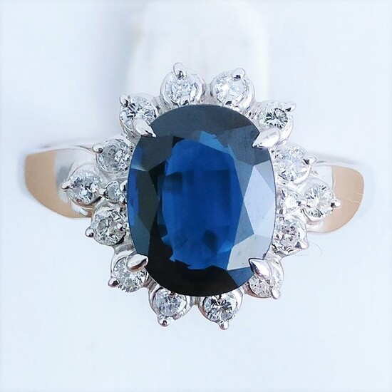 Platinum - Ring - 2.00 ct Sapphire - Diamond