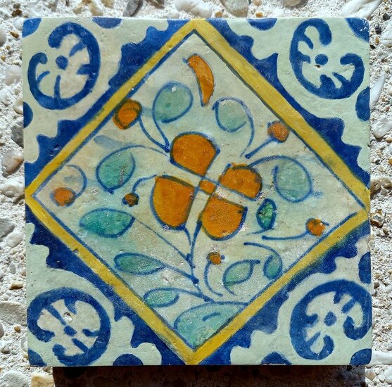 Rare antique tile with flower. - Earthenware