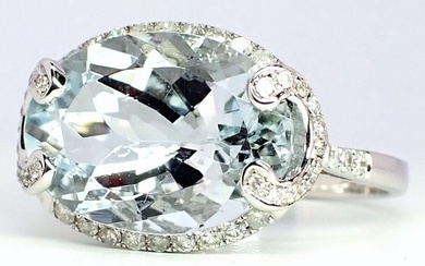 Ring - 18 kt. White gold - 5.27 tw. Aquamarine - Diamond