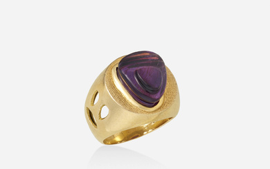 Roberto and Haroldo Burle Marx 'Forme Livre' amethyst and gold ring