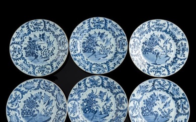 Six Chinese export blue and white plates, 17th/18th century