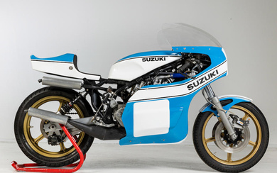 Suzuki TR750/XR11 Replica Racing Motorcycle