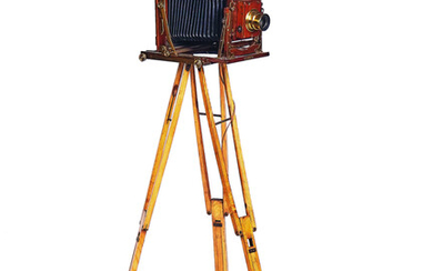 'THE NATIONAL CAMERA' A HALF PLATE FIELD CAMERA WITH STAND