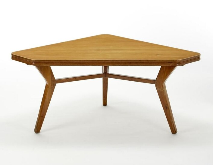 Tripod table with solid chestnut wood structure and