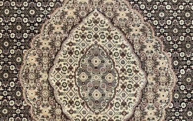 Vintage Handmade Persian Fringe Trim Rug