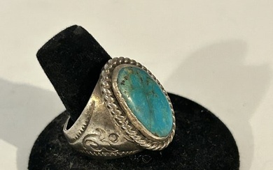 Vintage Native American Sterling Turquoise navajo Ring sz 10